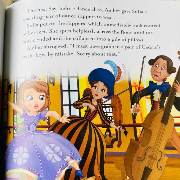 Sofia the First Read-Along Storybook: Once Upon a Princess - Picture 6 of 11